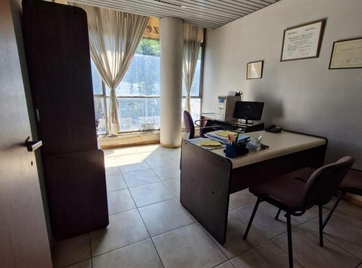 Oportunidad! Oficinas a La Venta en Avellaneda - 5