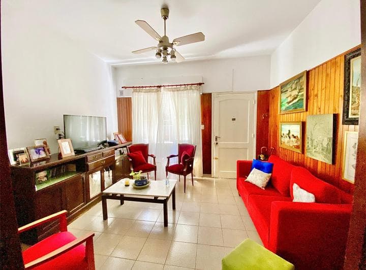 Casa con Patio, Terraza y Parrilla en Venta - 2