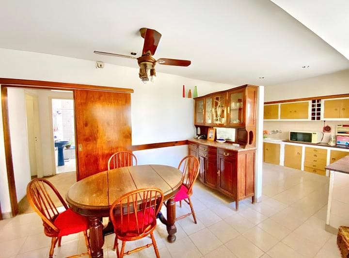 Casa con Patio, Terraza y Parrilla en Venta - 3