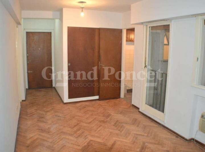 Venta Monoambiente con Balcón Frances - 5