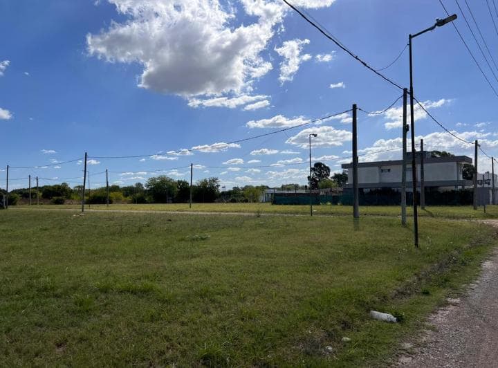 Barrio Don Guido 139 y 509, Lotes en Venta 655 m² - 4