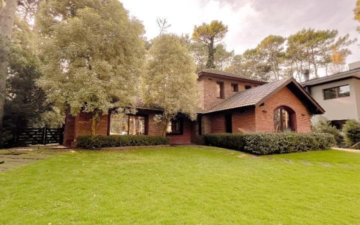 Venta Casa con Piscina Carilo - 5