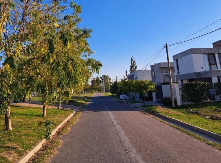 Lote 10 X 32 Barrio Don Carlos I | Escritura | 138 y 508 José Hernández Lp - 2