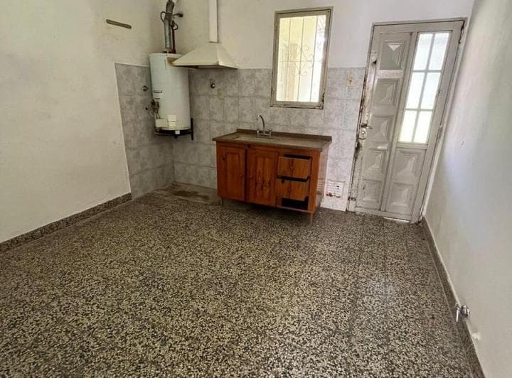 Casa Centrica en Esperanza Lopez y Planes 1781 - 3