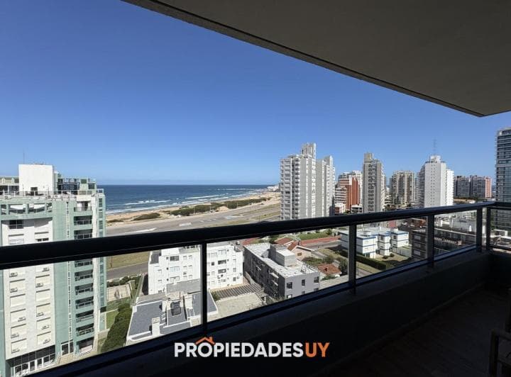 Apartamento en Venta 2 Dorm. Edificio Nuevo con Servicios - 3