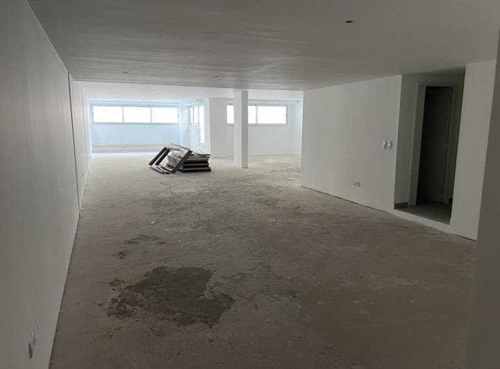 ¡Oficina Moderna con Gran Espacio Al Aire Libre! a Estrenar en Recoleta - 3