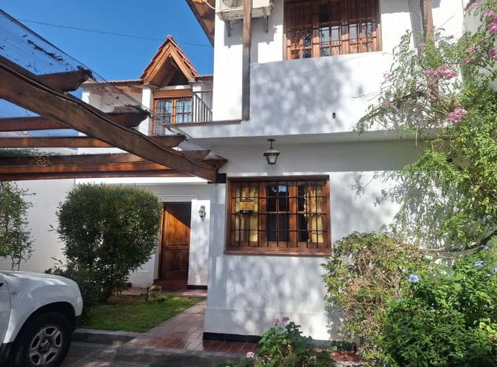 Casa a La Venta 4 Habitaciones en Quinta Seccion Capital - 2