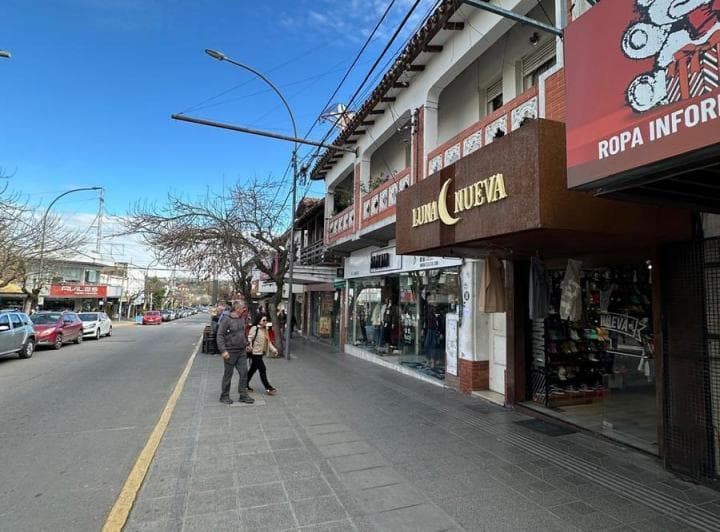 Local en La Falda - 4
