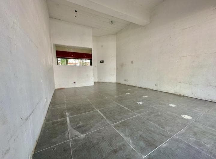 Local Comercial de 25 m - 4