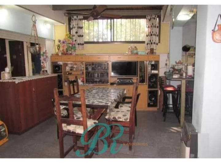 Departamento Pasillo de 3 Dorm. en Barrio Cura. - 3