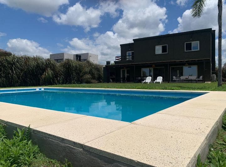 Casa · 3 Dorm. · Pileta · Vista Al Golf · El Cantón · Barrio Golf - 3
