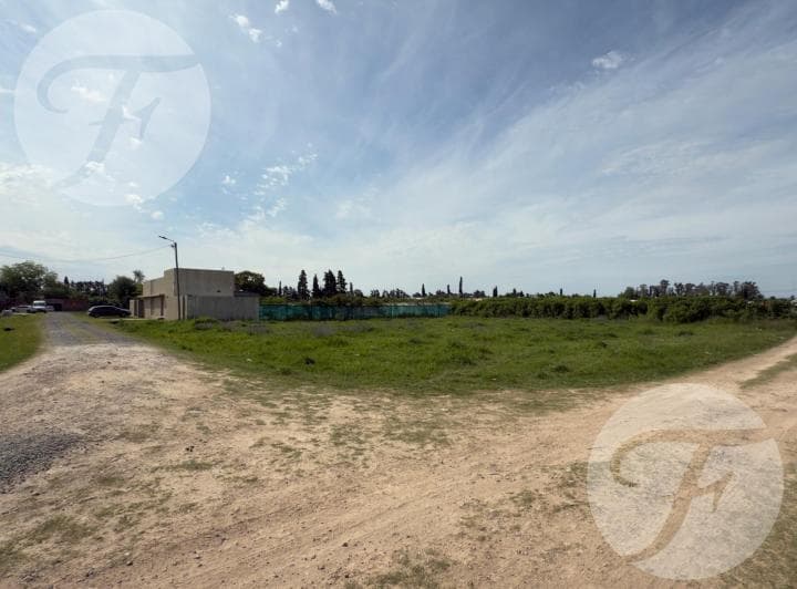 Venta de Terreno Para Vivienda Familiar - Barrio Escorial de San Pedro - 4