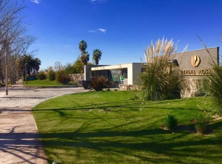 Morro Inmobiliaria / Vende Lote en Bº Divina Rosa - 2