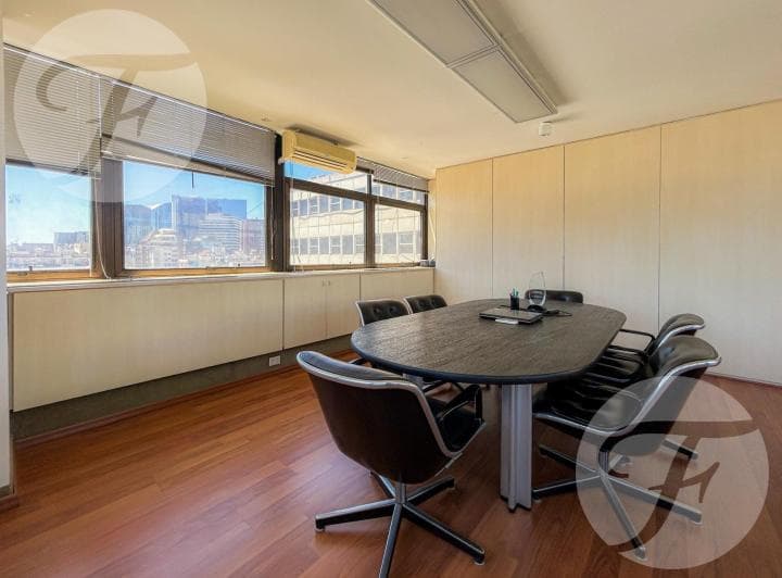 120 m² de Oficina en Piso Alto con Cocheras – Microcentro - 3