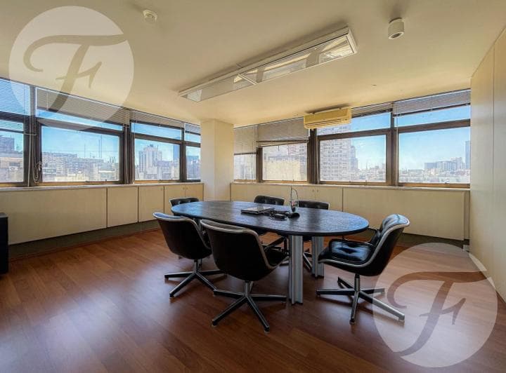 120 m² de Oficina en Piso Alto con Cocheras – Microcentro - 2