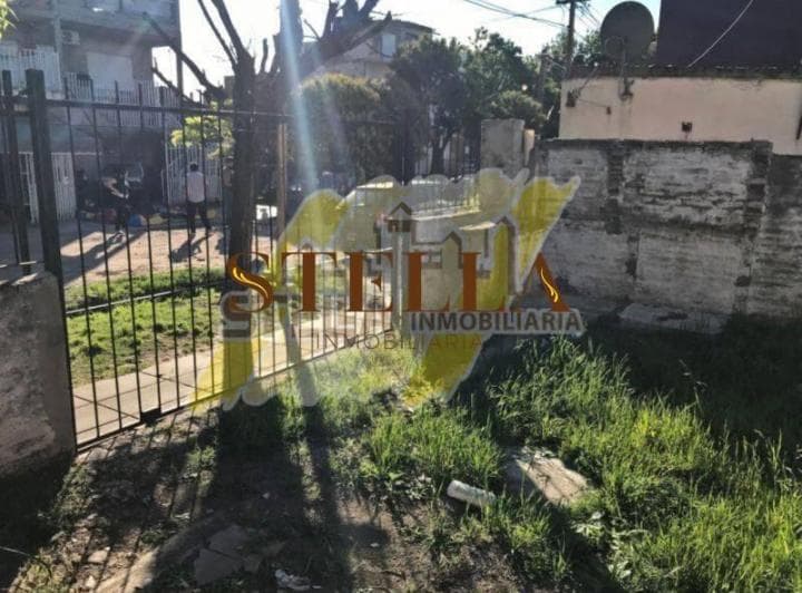 Excelente Inmueble Comercial en Venta - 2