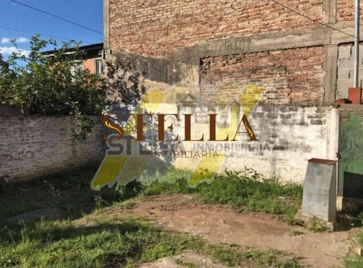 Excelente Inmueble Comercial en Venta - 3