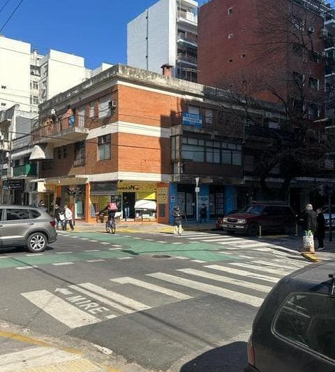 Oficina Comercial en Lo Mejor de Belgrano, a m del Subte y Accesos! - 2