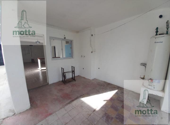 Venta Casa Dos Dorm con Cochera y Jardín - 5