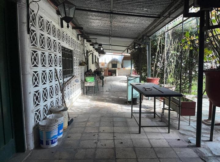 Terreno en Venta 10 X 20 con Casa a Refaccionar o Demoler - 4