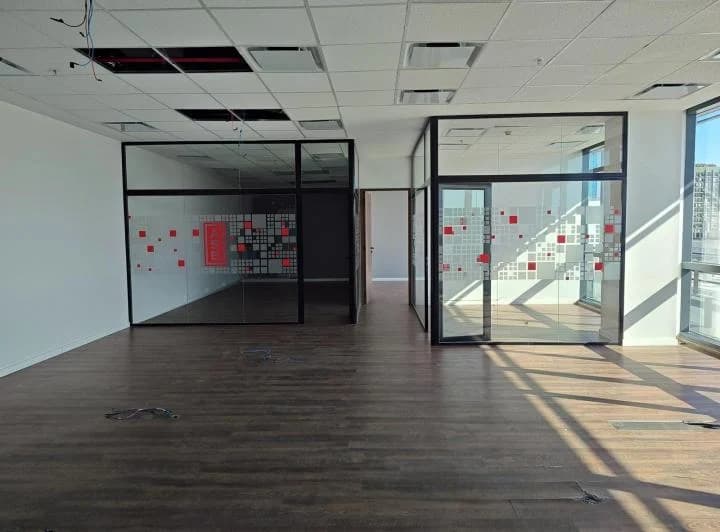 Oficina en Docks Alrio - Vicente López - Av del Libertador Gral San Martin 77. - 2
