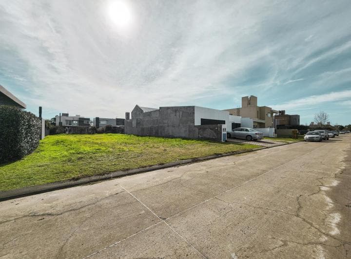 Terreno de 600 m² Al Sur en Barrio Cantegril - 4