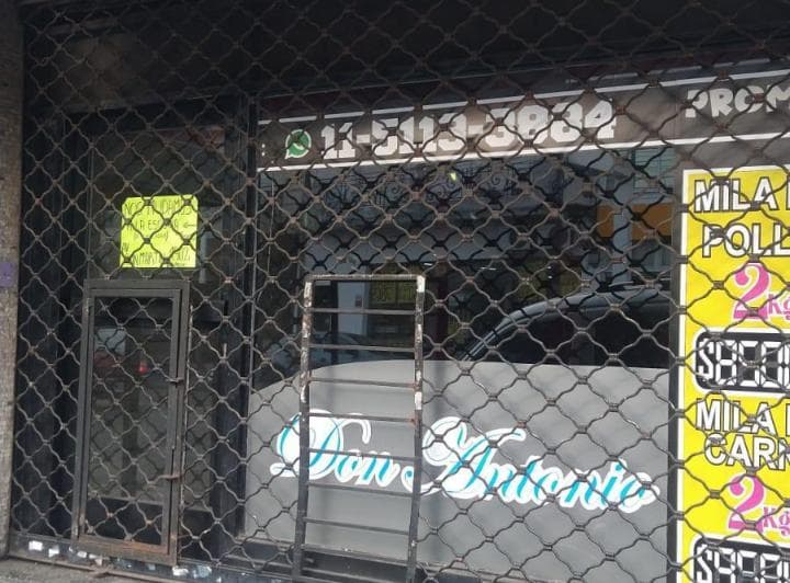 Local Comercial Sobre Av San Martin. - 3
