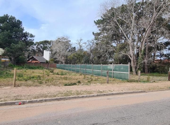 Lote de 600 m² en Mar de Ajó, Ideal Para Construir o Invertir - 3