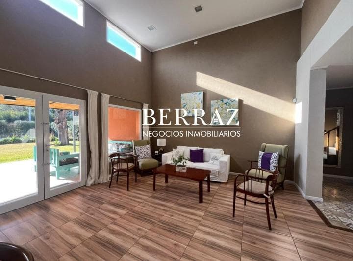 Casa Venta 6 Dorm. Barrio Santa Guadalupe Lote de 624 m² Pilar del Este - 5