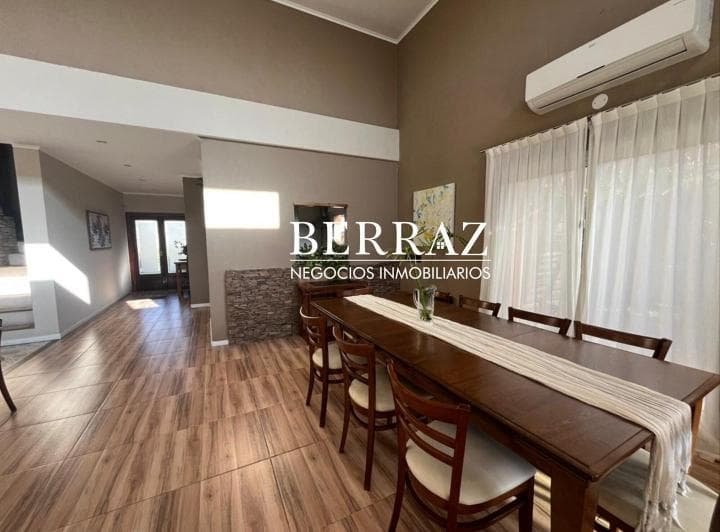 Casa Venta 6 Dorm. Barrio Santa Guadalupe Lote de 624 m² Pilar del Este - 4