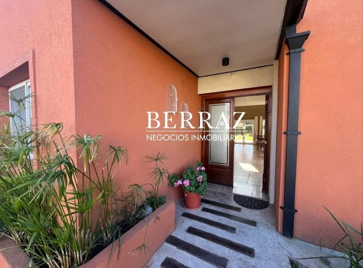 Casa Venta 6 Dorm. Barrio Santa Guadalupe Lote de 624 m² Pilar del Este - 2