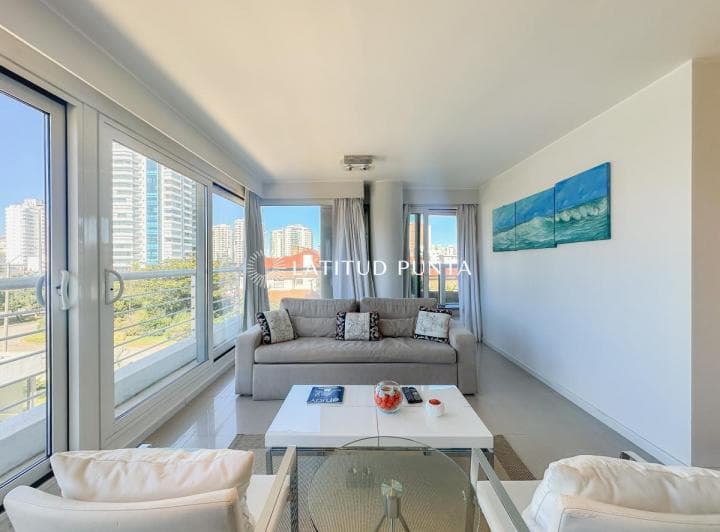 Apartamento en Mansa, 1 Suite Más Toilette - 3