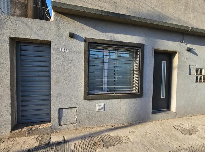 Venta PH 2 Ambientes Pb Patio y Terraza - 2