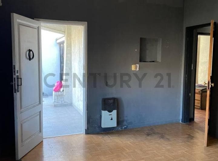 Venta Casa 2 Dorm. Burzaco Parque Cochera - 5