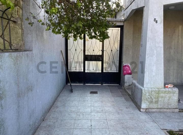 Venta Casa 2 Dorm. Burzaco Parque Cochera - 4