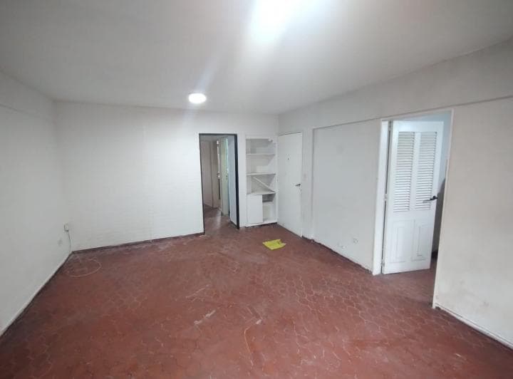 Deparatamento de 3 Ambientes en Alquiler Excelente Ubicacion - 3
