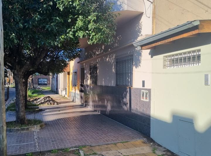 Dto 3 Ambientes Zona Villa Ballester Primer Piso por Escalera - 2