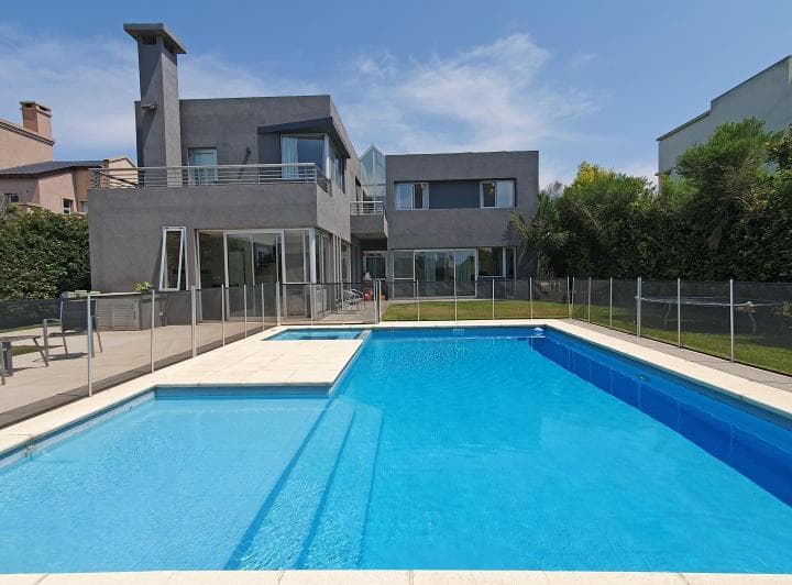 Venta Casa 6 Amb a La Laguna Barrio Cerrado Nuevo Quilmes, Don Bosco - 2