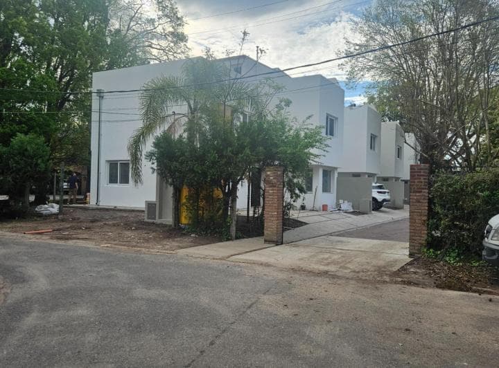 Venta Casa Townhouse 5 Ambientes Complejo Cerrado San Isidro - 4
