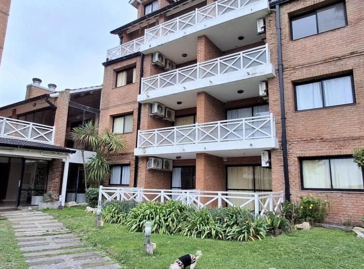 Departamento en Venta Complejo The Residence Costa del Este - 2
