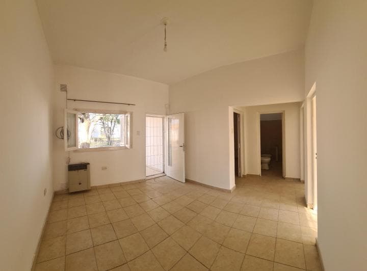 Casas en Venta – Ideal Inversión o Vivienda en Barrio Parque Guayaquil - 2