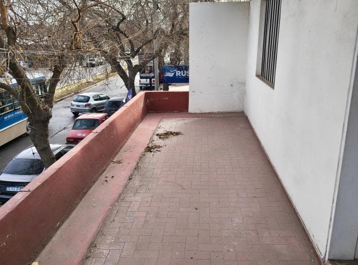 Propiedad Centrica en Venta - Av Salta - 4