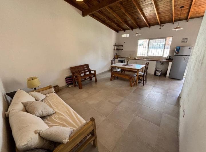 Excelente Chalet 3 Amb con 2 Baños - 4
