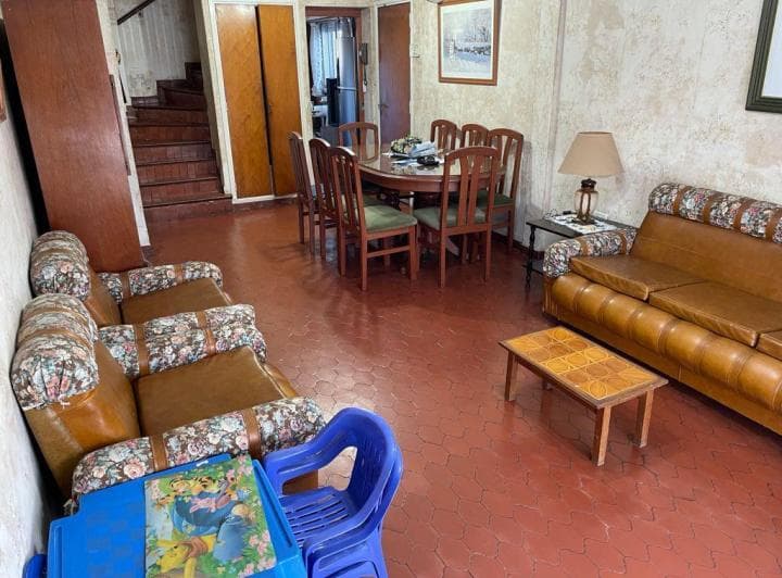 Venta Chalet 6 Ambientes a Reciclar Zona San Carlos - 5