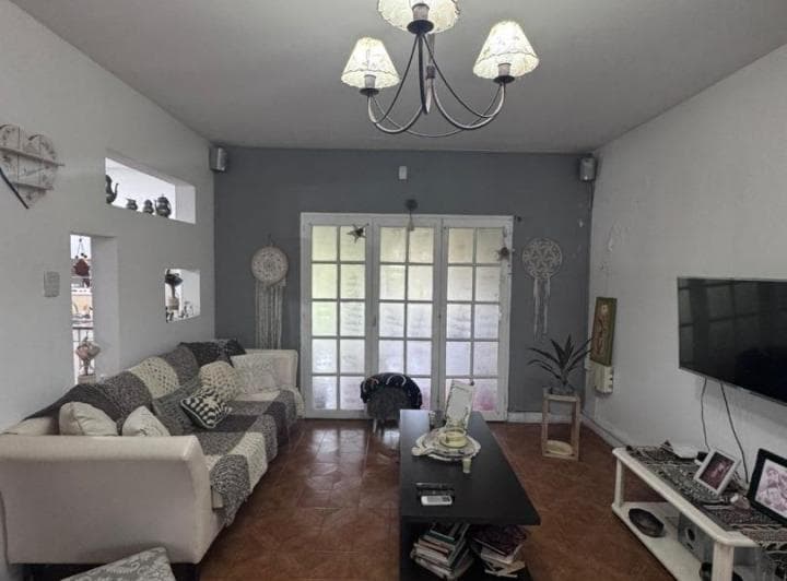 Venta Casa 4 Amb Cochera y Fondo Apto Crédito - 3