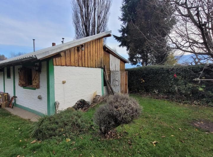 2 Casas con Quincho Centricas en El Bolson en Venta - $175.000 Usd - 5