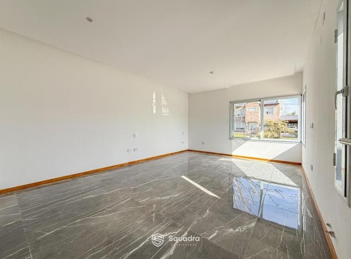 Venta | Permuta - Casa 2 Dorm., Comodín y Galeria - Tierra de Sueños 2, Roldán. - 5