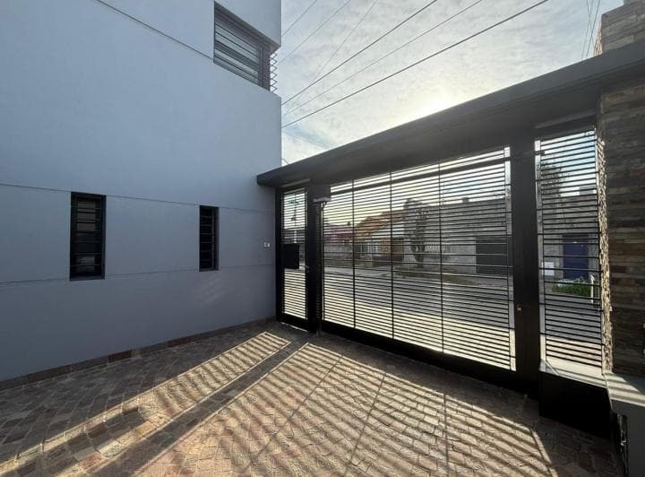 Venta Casa Lanus Oportunidad - 3