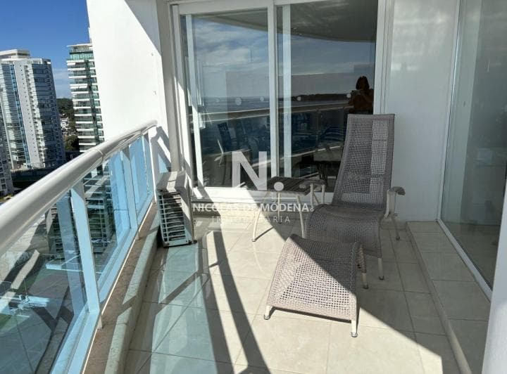 Apartamento Ideal de 3 Dorm. en Suite, con Balcón Espectacular con Vista Al Mar, en Mansa - Pun - 3