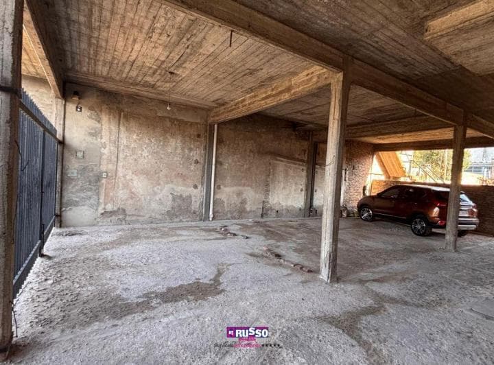 Venta de Casa Multifamiliar con Galpón en San Justo - 3
